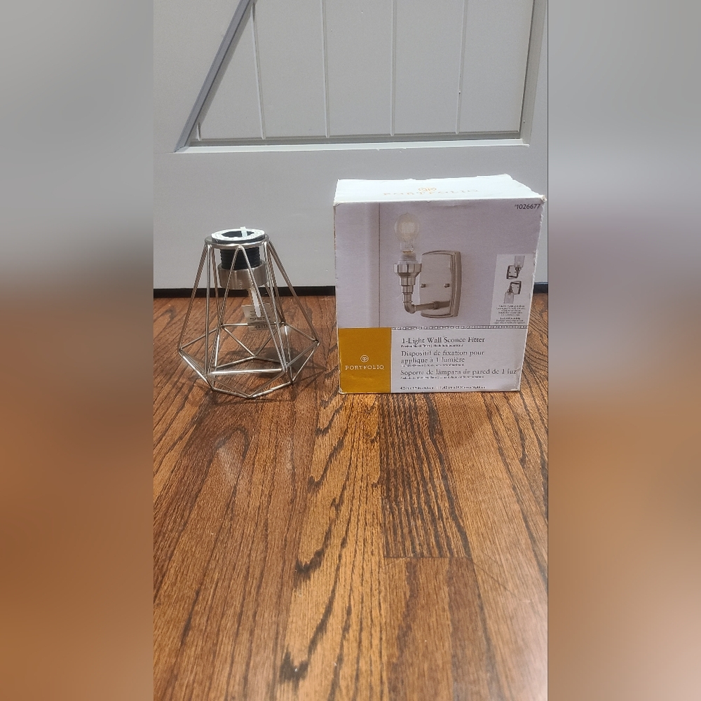 💡1 light wall sconce with extra decorative cover💡